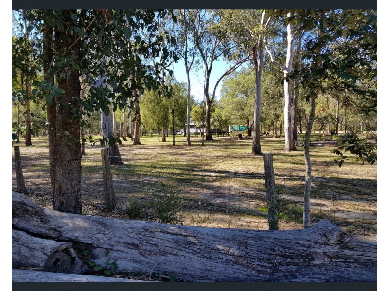 142 Franks Rd, Blackbutt QLD 4306