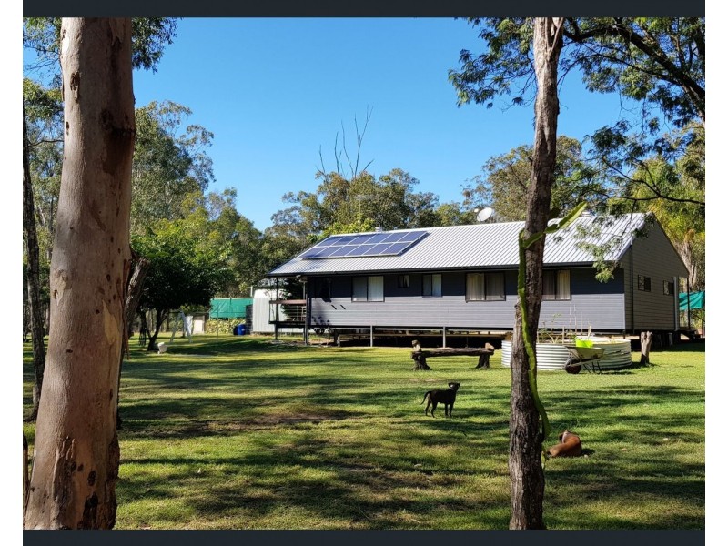 142 Franks Rd, Blackbutt QLD 4306
