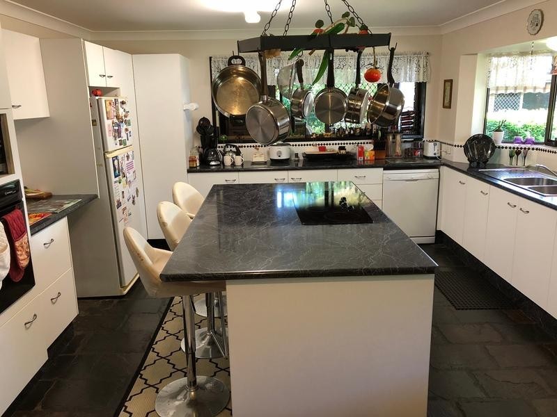 31 Boongaree Ave, Caboolture South QLD 4510