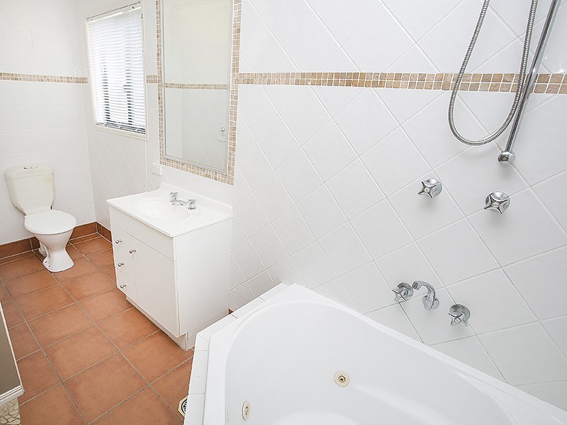 16 Woodforde Court, Morayfield QLD 4506