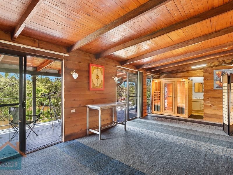 5 Riversleigh Road, Beachmere QLD 4510