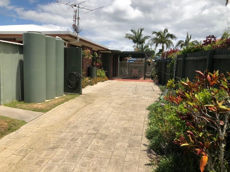 1/14 Nelson St, Sandstone Point QLD 4511
