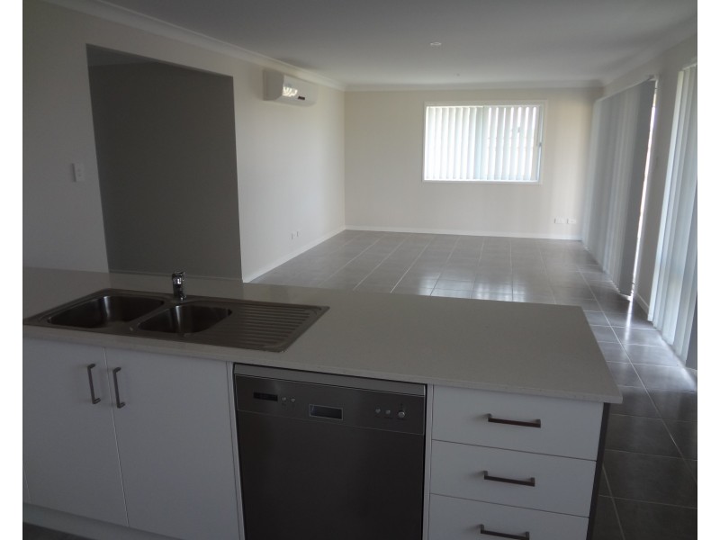 1 Baxter Crescent, Caboolture QLD 4510