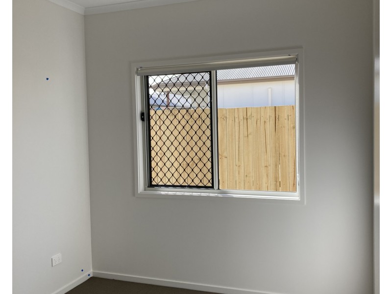 1/56 Hilary Street, Morayfield QLD 4506