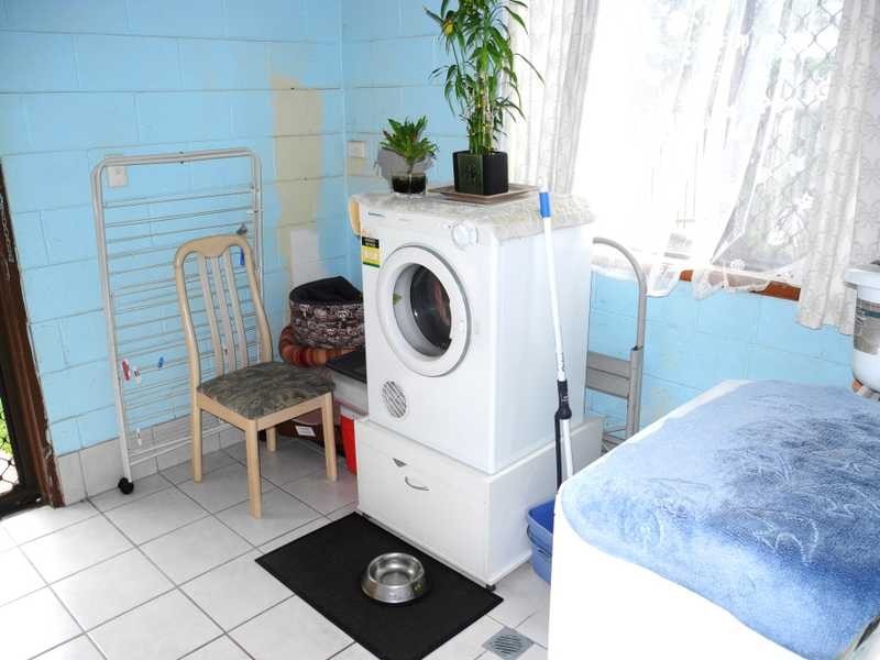 22 Alexander Street, Boyne Island QLD 4680