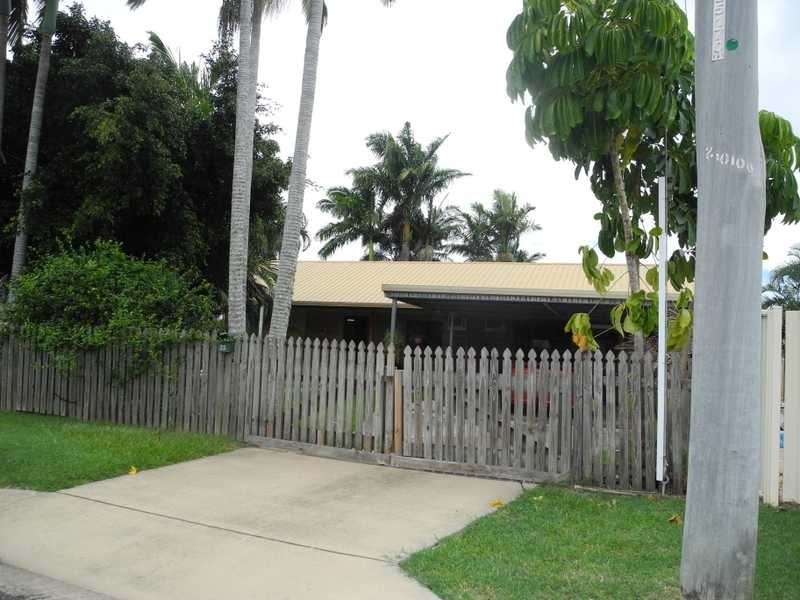 22 Alexander Street, Boyne Island QLD 4680