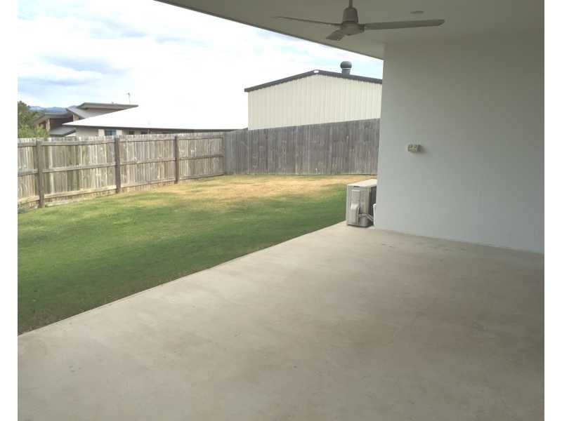 1 Wanda Drive, Boyne Island QLD 4680