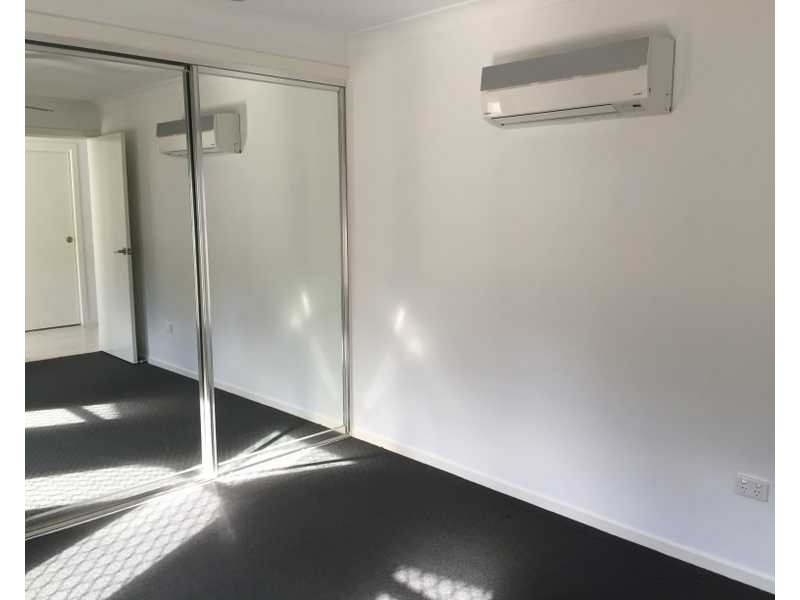 1 Wanda Drive, Boyne Island QLD 4680