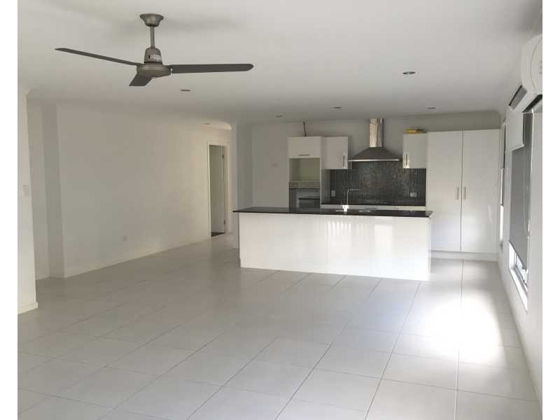 1 Wanda Drive, Boyne Island QLD 4680