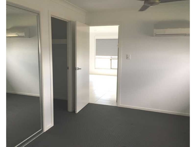 1 Wanda Drive, Boyne Island QLD 4680