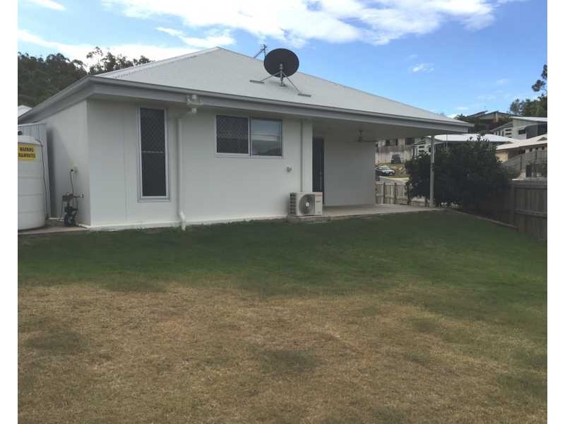 1 Wanda Drive, Boyne Island QLD 4680