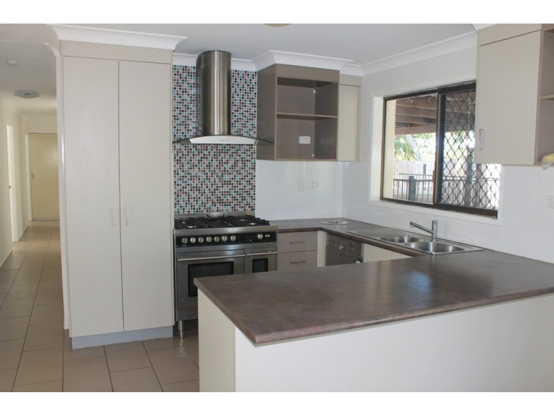2 Polmaise Street, Boyne Island QLD 4680