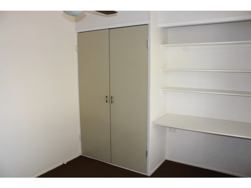 2 Polmaise Street, Boyne Island QLD 4680