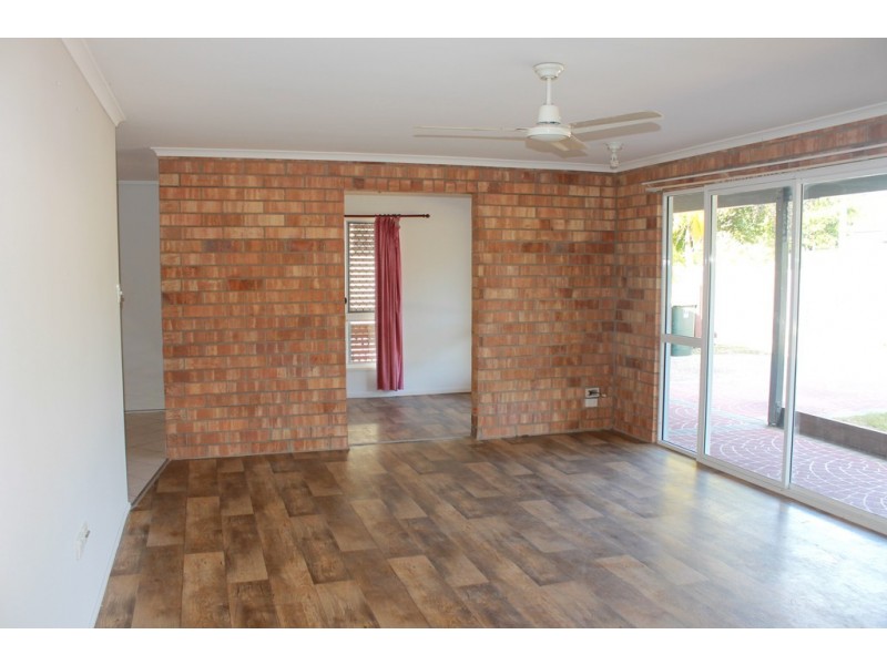 8 Lomandra Street, Boyne Island QLD 4680