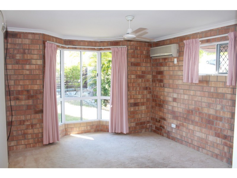 8 Lomandra Street, Boyne Island QLD 4680