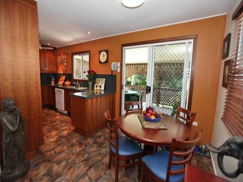 18 Morley Street, West Gladstone QLD 4680