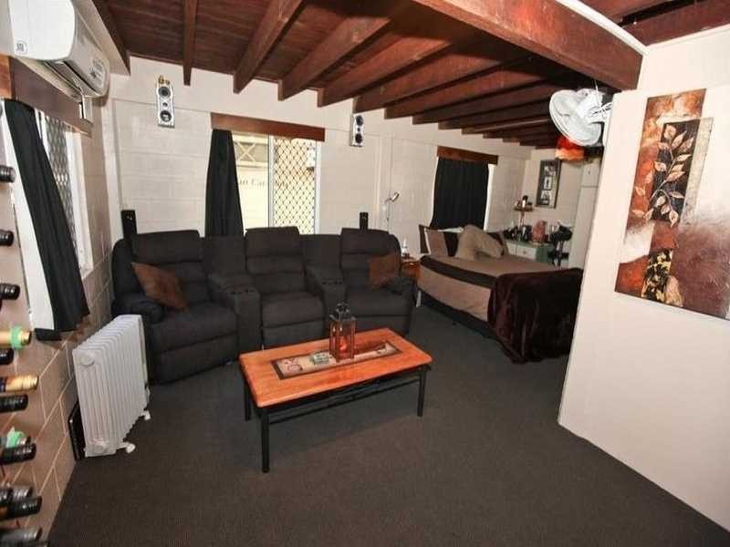 18 Morley Street, West Gladstone QLD 4680