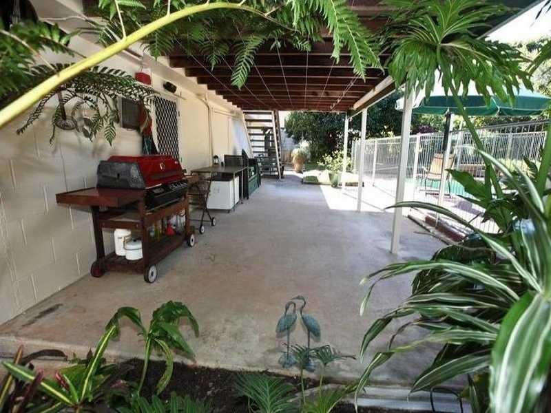 18 Morley Street, West Gladstone QLD 4680