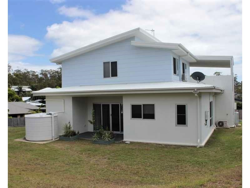 25 Lighthouse Drive, Boyne Island QLD 4680
