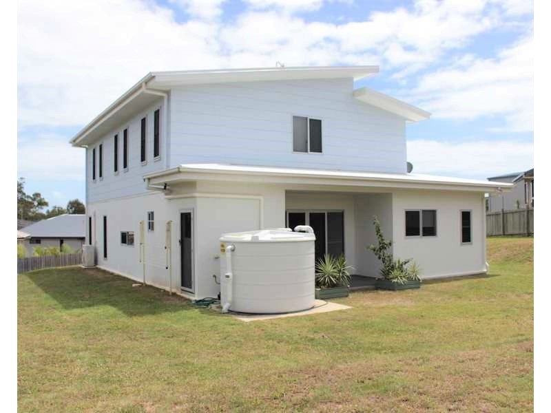 25 Lighthouse Drive, Boyne Island QLD 4680