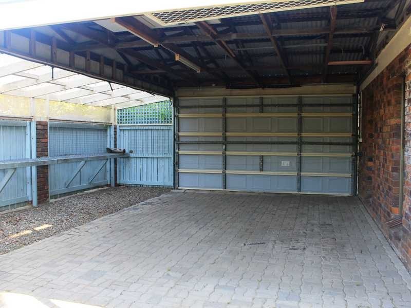 69 Tarcoola Drive, Boyne Island QLD 4680