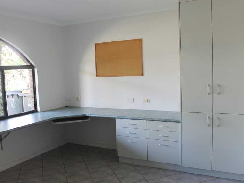 69 Tarcoola Drive, Boyne Island QLD 4680