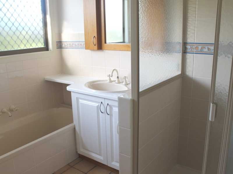 69 Tarcoola Drive, Boyne Island QLD 4680