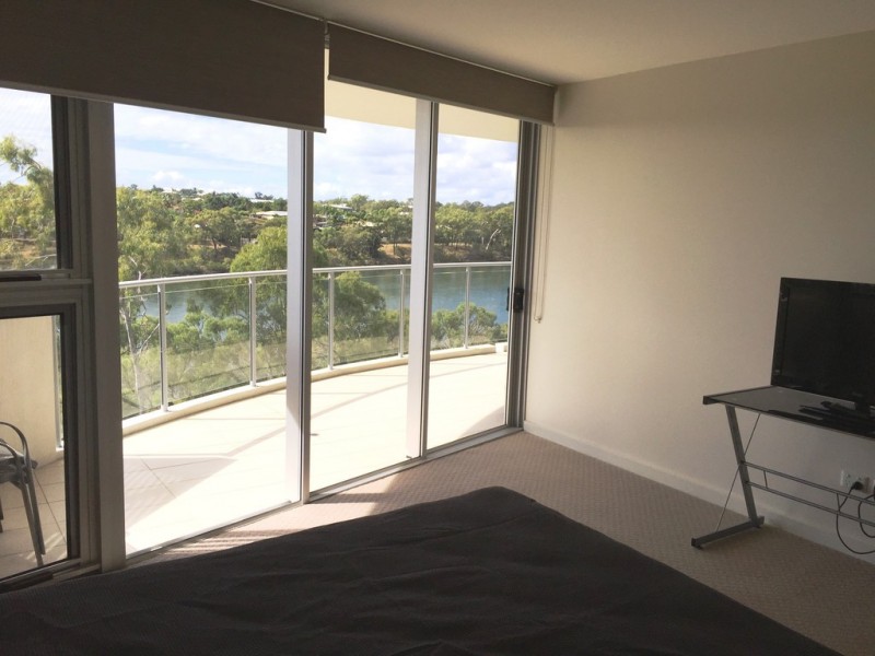 14/2 The Promenade, Boyne Island QLD 4680