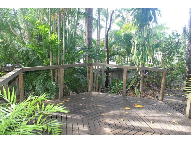 10 Creek Road, Tannum Sands QLD 4680