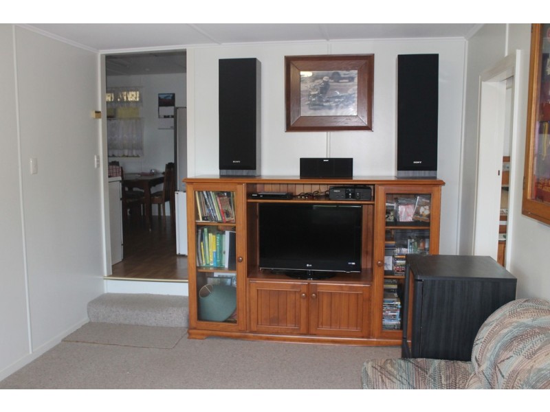 10 Creek Road, Tannum Sands QLD 4680