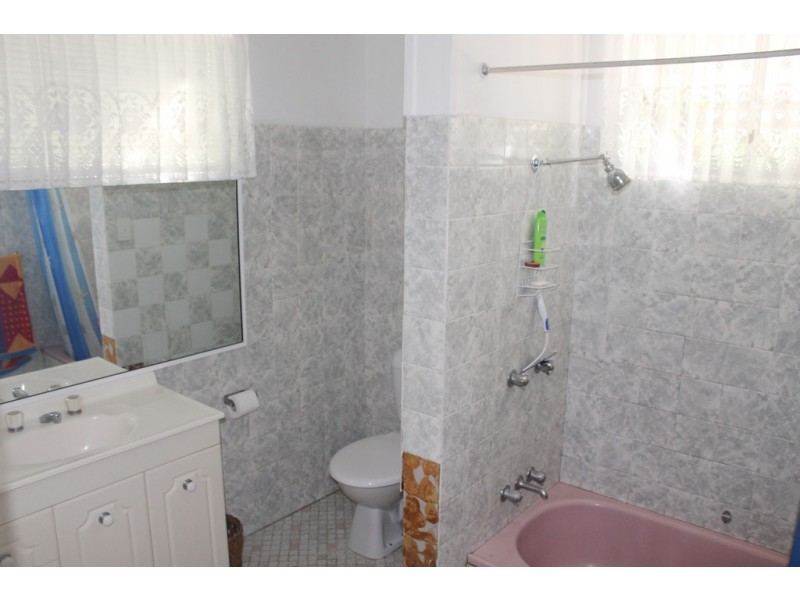 10 Creek Road, Tannum Sands QLD 4680