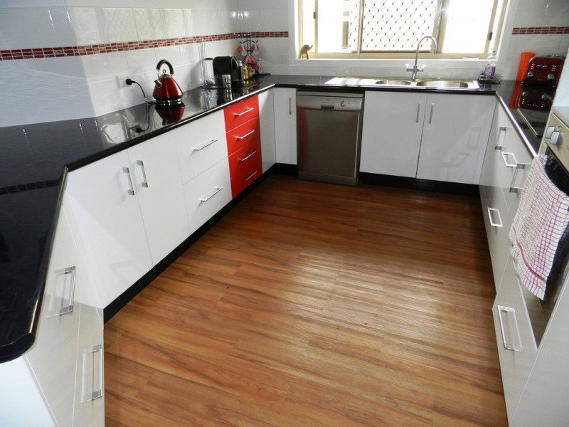 19 Valley Way, Boyne Island QLD 4680