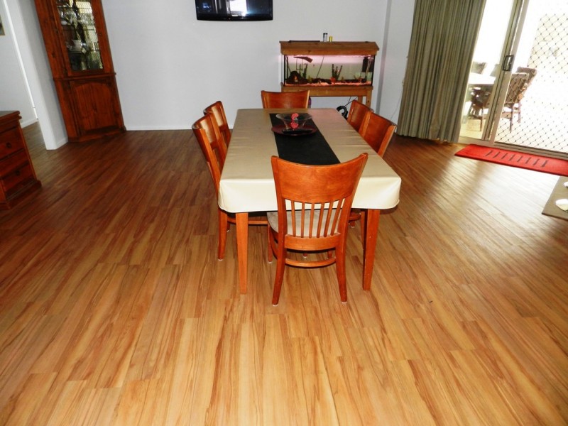 19 Valley Way, Boyne Island QLD 4680