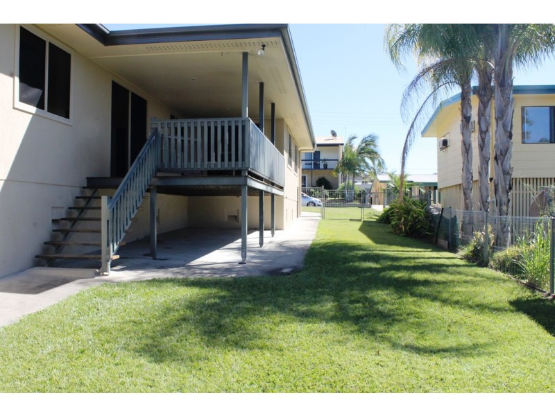 6 Swains Court, Boyne Island QLD 4680