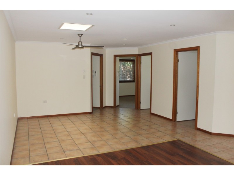 2/12 Chapple Court, Boyne Island QLD 4680