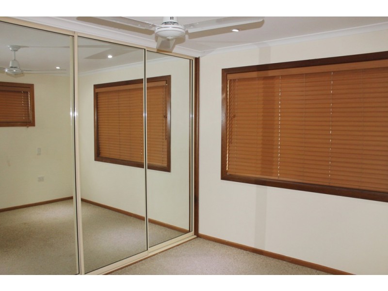 2/12 Chapple Court, Boyne Island QLD 4680