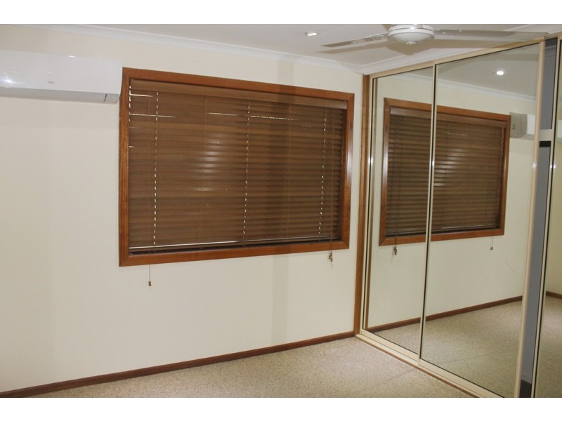 2/12 Chapple Court, Boyne Island QLD 4680