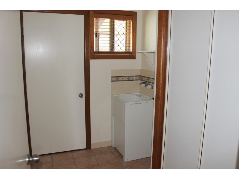 2/12 Chapple Court, Boyne Island QLD 4680