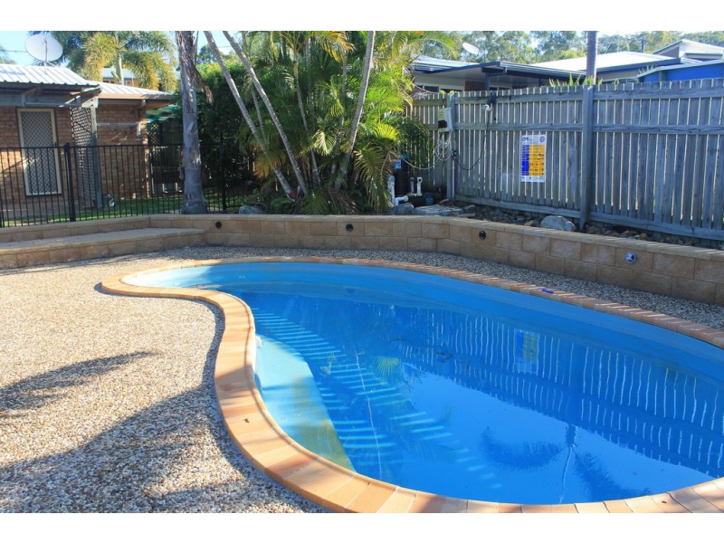 28 Crest Avenue, Boyne Island QLD 4680