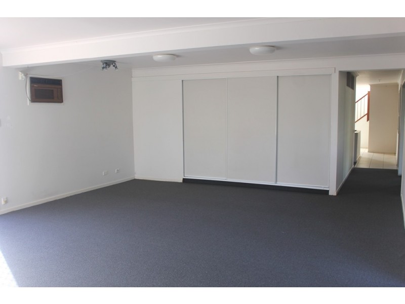 93 Tarcoola Drive, Boyne Island QLD 4680