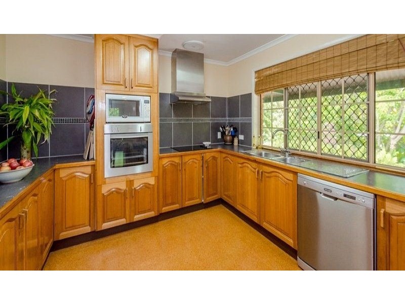 24 Panorama Circuit, Benaraby QLD 4680