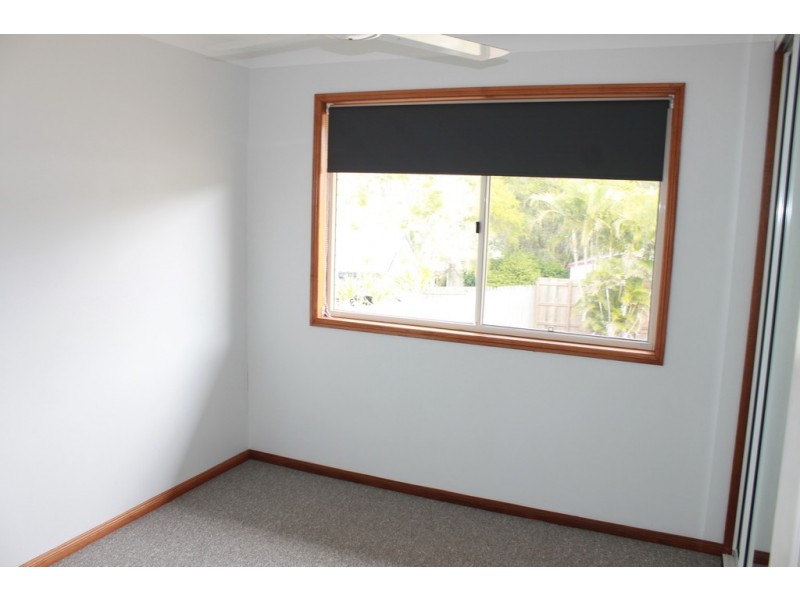 17 Curtis Avenue, Boyne Island QLD 4680