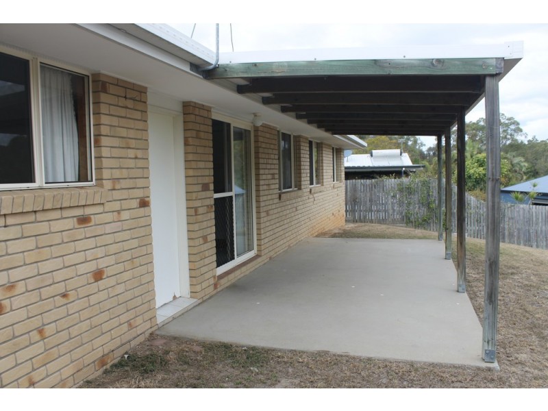 17 Curtis Avenue, Boyne Island QLD 4680