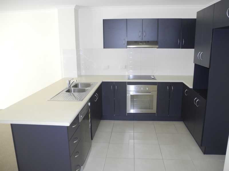 1/10 Arthur Street, Boyne Island QLD 4680