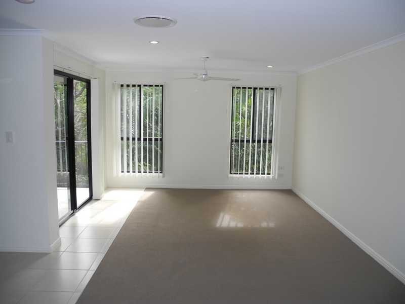 1/10 Arthur Street, Boyne Island QLD 4680