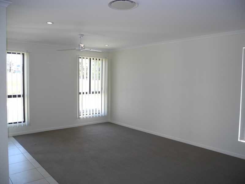 1/10 Arthur Street, Boyne Island QLD 4680