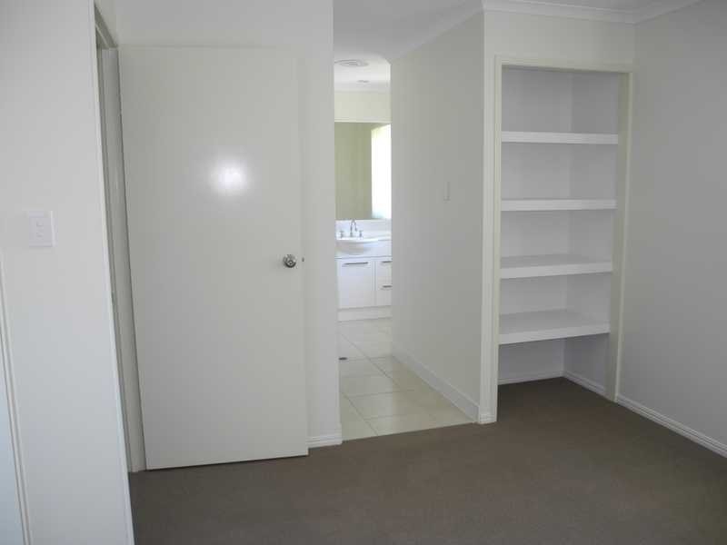1/10 Arthur Street, Boyne Island QLD 4680