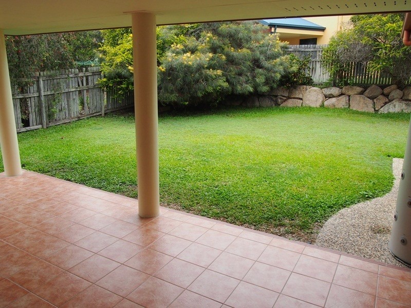 11 Lighthouse Drive, Boyne Island QLD 4680