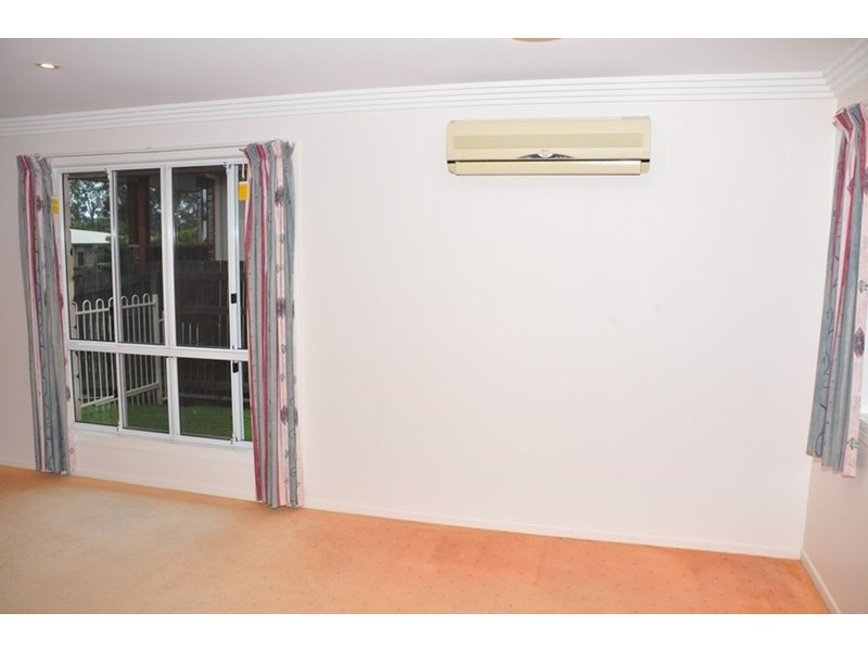 11 Lighthouse Drive, Boyne Island QLD 4680