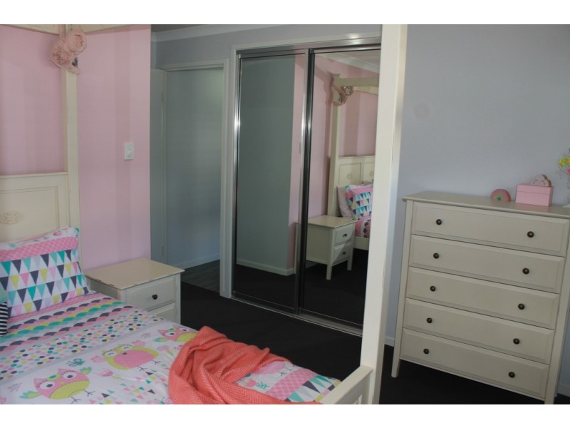 4A Golf View Drive, Boyne Island QLD 4680